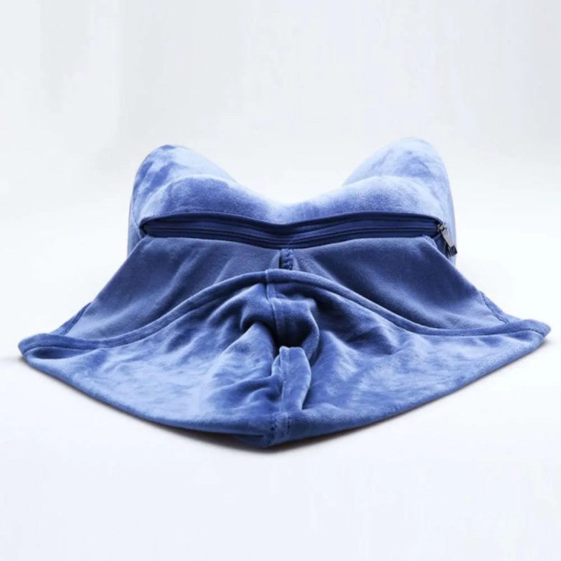 TRAVEL BLUE HOODED PILLOW